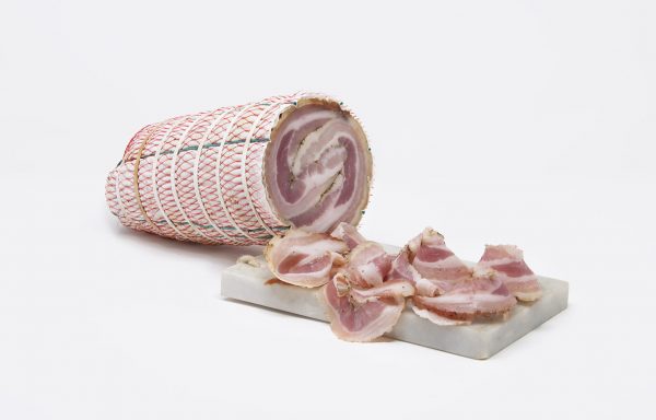 Pancetta enrollada sin piel